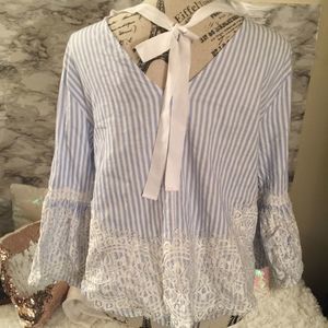 New! ZARA Over sized Bell Sleeve Lace Top